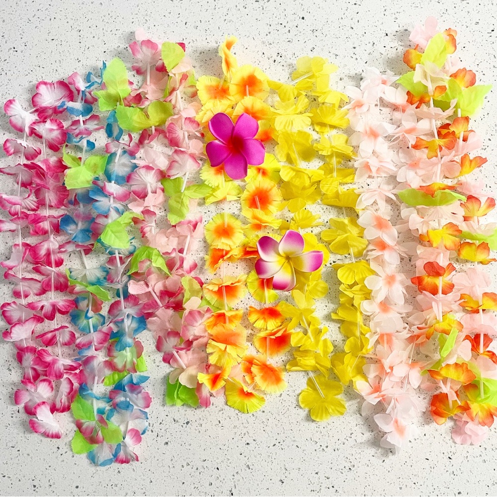Hawaiian Style LEI 7 Colourful Plus 2 Plumeria Flower HAIR CLIPS